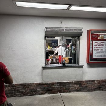 In-N-Out Burger - Burgers Near Me - Temple City, California In-N-Out Burger - Burgers Near Me - Temple City, California