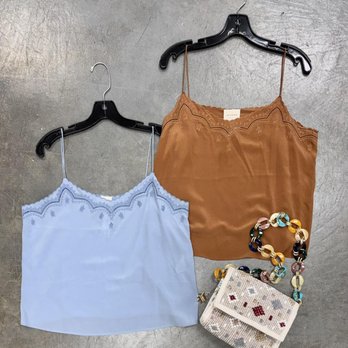 Briella's Boutique - Women's Clothing Near Me - Mahomet, Illinois Briella's Boutique - Women's Clothing Near Me - Mahomet, Illinois
