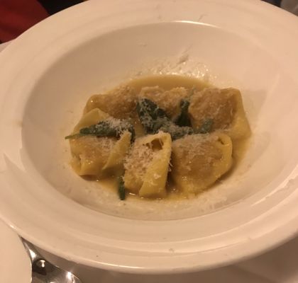 Il Portico 🇮🇹 by null