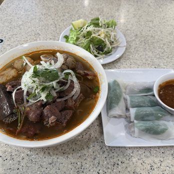 Kim Hoa Hue Restaurant 2 - H1. Bun Bo Hue and C6. Banh Uot Thit Nuong (7c) - Vietnamese Near Me - Temple City, California