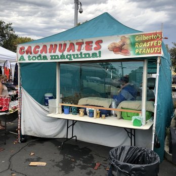 Gilberto's Roasted Peanuts