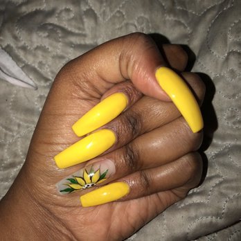Candy Nails Lounge - Lily is the best best best. I love this shop because ALL of the nail techs are good! - Nail Salons Near Me - Riverside, California