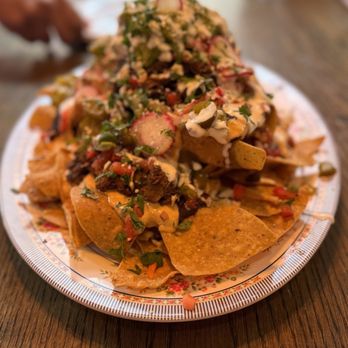 Broken English Taco Pub - The Loop - Loaded nachos - Mexican Near Me - Chicago, Illinois