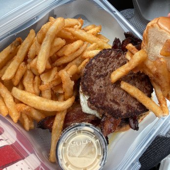 Rock House - Pacemaker burger - New American Near Me - Searcy, Arkansas