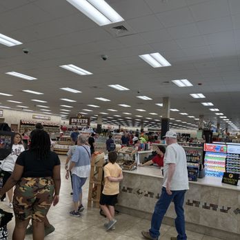 Buc-ee's - Souvenir Shops Near Me - Pass Christian, Mississippi
