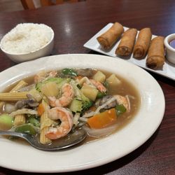Taste of Thai - Vegetables & grilled shrimp, rice & vegetables egg rolls