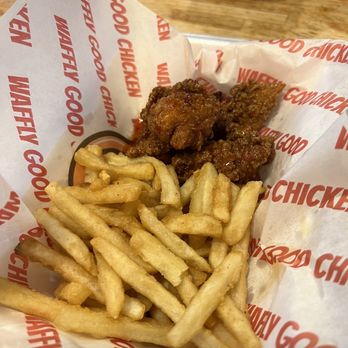 Chick-In Waffle - 4 piece boneless wing combo - Chicken Shop Near Me - Kansas City, Missouri