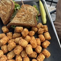 Blt w/tots