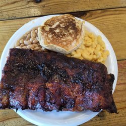 Perrys Smoking Pig - Babyback ribs, Mac n cheese, white beans.