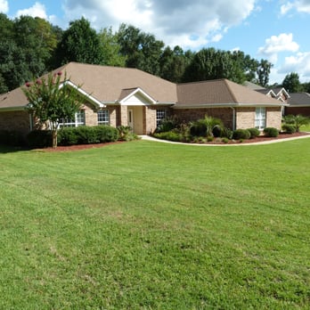 Perfection Lawn Services - the front of the home - Lawn Services Near Me - Tallahassee, Florida Perfection Lawn Services - the front of the home - Lawn Services Near Me - Tallahassee, Florida