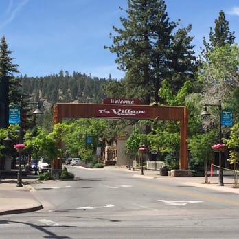 Holiday Inn The Lodge at Big Bear Lake - The Village. - Big Bear, CA