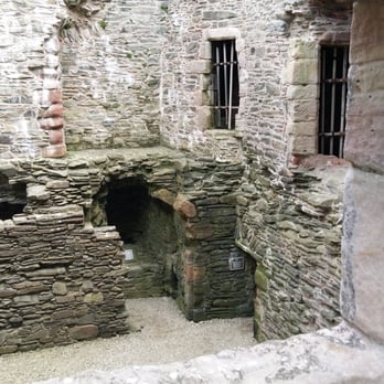 Lochranza Castle - Castles Near Me