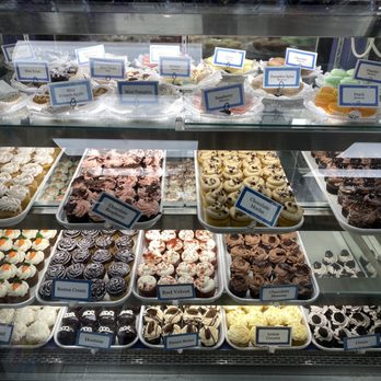 Party Favors - Specialty cupcakes - Party Supplies Near Me - Brookline, Massachusetts