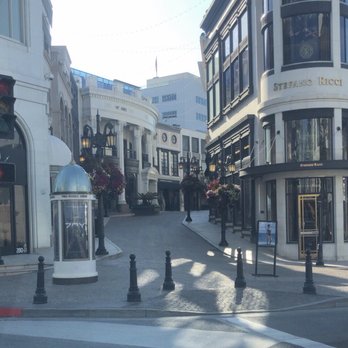 Rodeo Drive - 2 Rodeo at 7:30a is too early for Beverly Hills - Local Flavor Near Me Rodeo Drive - 2 Rodeo at 7:30a is too early for Beverly Hills - Local Flavor Near Me