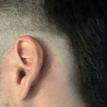 Floyd's 99 Barbershop - Poor quality hair cut.....
So sad. - Barbers Near Me - Schaumburg, Illinois Floyd's 99 Barbershop - Poor quality hair cut.....
So sad. - Barbers Near Me - Schaumburg, Illinois