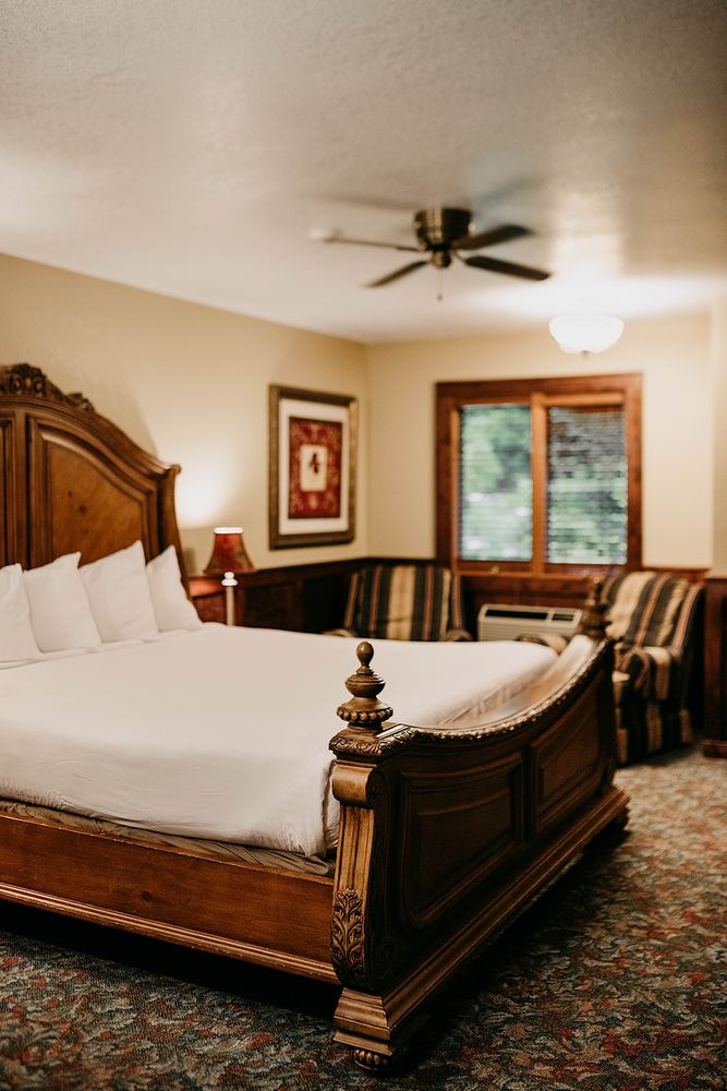 Social spots from Sylvan Valley Lodge and Cellars