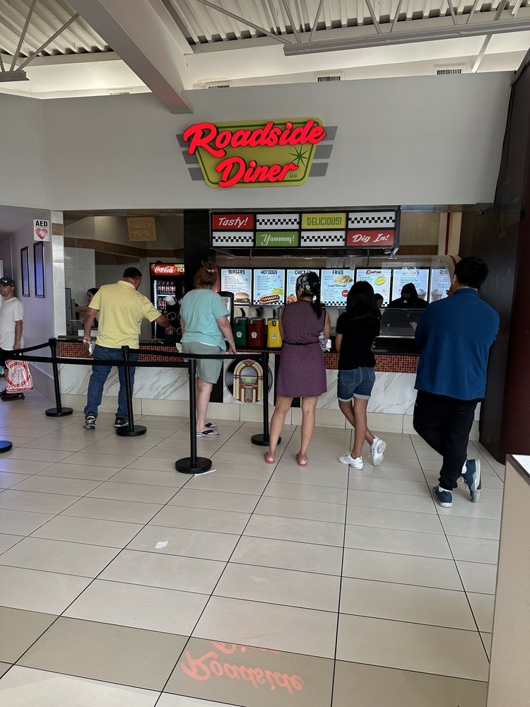 Roadside Diner Logo