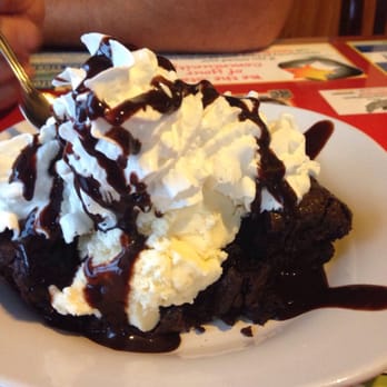 Piner Cafe - Brownie dessert - American Near Me - Santa Rosa, California Piner Cafe - Brownie dessert - American Near Me - Santa Rosa, California