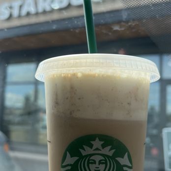Starbucks - Pecan Crunch Oatmilk Latte - Coffee & Tea Near Me - Lakemoor, Illinois Starbucks - Pecan Crunch Oatmilk Latte - Coffee & Tea Near Me - Lakemoor, Illinois