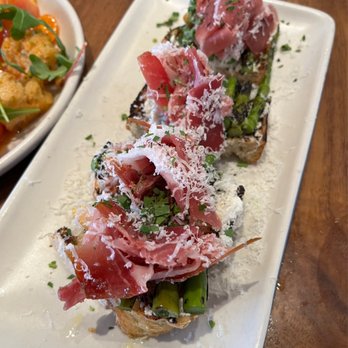 North Italia - Prosciutto Bruschetta - Italian Near Me - McLean, Virginia