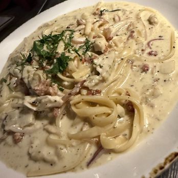 Mamma Mia - Mias Fettuccine - Italian Near Me - Riverside, California Mamma Mia - Mias Fettuccine - Italian Near Me - Riverside, California