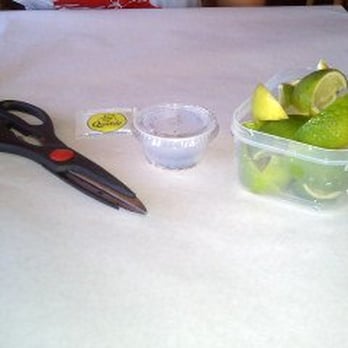 Claws - Everything you need to eat crab! Scissors, lime, salt pepper, hand wipe :) - Cajun/Creole Near Me - Garden Grove, California