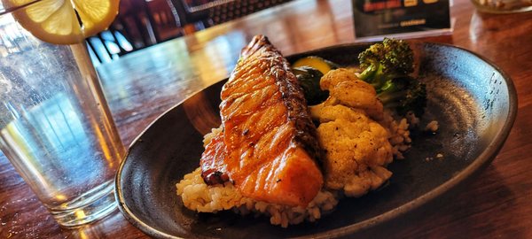 Photo of Teriyaki Grill - Chula Vista, CA, US. Teriyaki Salmon Bowl