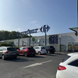 Carrefour - Grocery store