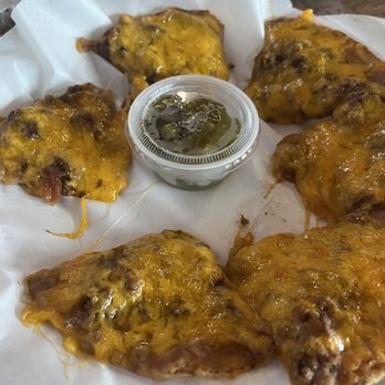 Chris Madrid's - Macho nachos e as they come. - Burgers Near Me - San Antonio, Texas Chris Madrid's - Macho nachos e as they come. - Burgers Near Me - San Antonio, Texas