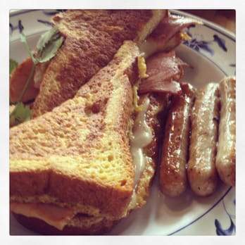 Uncle Mike's Place - Monte Cristo sandwich - Breakfast & Brunch Near Me - Chicago, Illinois Uncle Mike's Place - Monte Cristo sandwich - Breakfast & Brunch Near Me - Chicago, Illinois