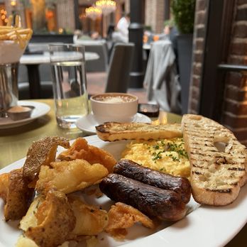 3 Arts Club Cafe at RH Chicago - Cafes Near Me - Chicago, Illinois 3 Arts Club Cafe at RH Chicago - Cafes Near Me - Chicago, Illinois