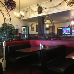 Coney Island Seafood - Love the interior here