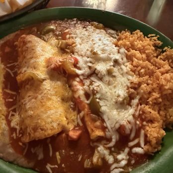 Ixtapa - Enchilada and chili rejeno? - Mexican Near Me - Carnation, Washington