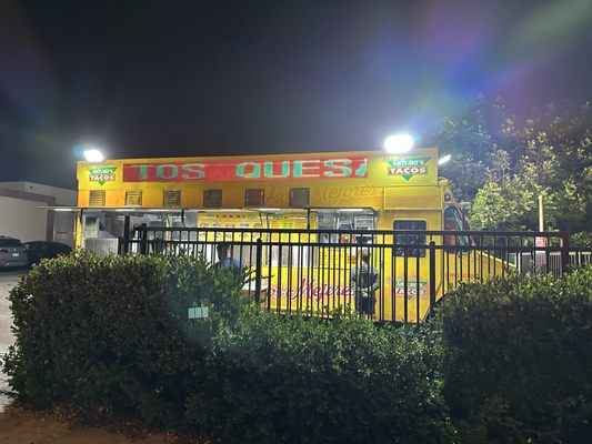 Arturo's TacoTruck by null