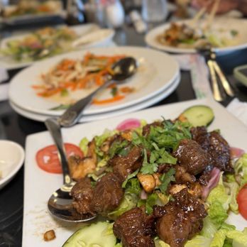 KL Dragon House - Bo Luc Lac - Pan Asian Near Me - Austin, Texas