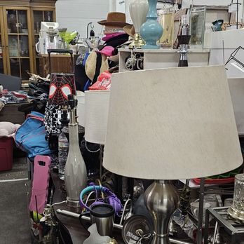 Thrift Store Donation Center - Junk - Thrift Stores Near Me - Los Angeles, California Thrift Store Donation Center - Junk - Thrift Stores Near Me - Los Angeles, California