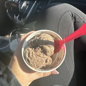 Baskin Robbins - Ice Cream & Frozen Yogurt Near Me - Gilroy, California Baskin Robbins - Ice Cream & Frozen Yogurt Near Me - Gilroy, California