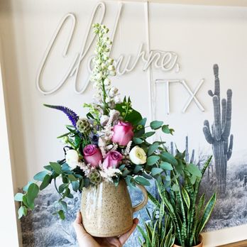 Breck & Co. Floral - Cleburne, TX wall - Florists Near Me - Cleburne, Texas Breck & Co. Floral - Cleburne, TX wall - Florists Near Me - Cleburne, Texas