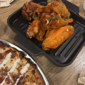 Modern Eats Pizzeria - Tangy sweet sauce chicken wings - Pizza Near Me - Millbrae, California Modern Eats Pizzeria - Tangy sweet sauce chicken wings - Pizza Near Me - Millbrae, California