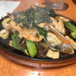 Khun Thai - Seafood sizzling Plate