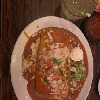 Ernie's Mexican Restaurant - Burrito - Mexican Near Me - North Hollywood, California Ernie's Mexican Restaurant - Burrito - Mexican Near Me - North Hollywood, California