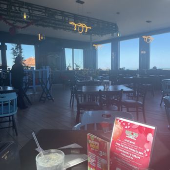 Rocotto Grill - Seating Area - Seafood Near Me - South Padre Island, Texas Rocotto Grill - Seating Area - Seafood Near Me - South Padre Island, Texas