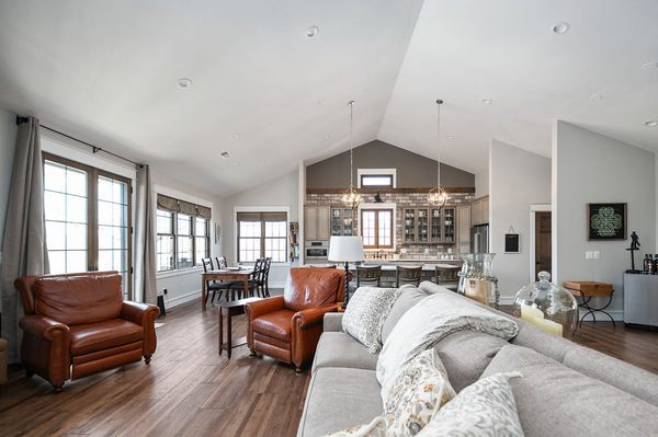 Thomas Custom Builders