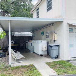 Frisbee Trailer Park - Laundry site