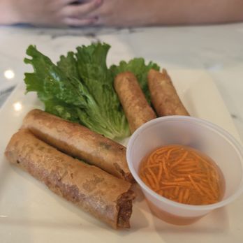 Fontana Pho - Vietnamese egg rolls - Vietnamese Near Me - Fontana, California