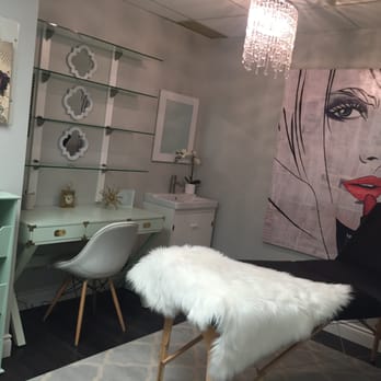 Lash Queen - Eyelash Service Near Me - Ontario, Ontario
