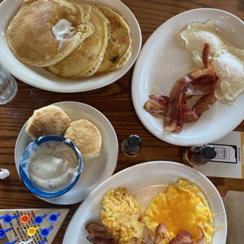 Cracker Barrel Old Country Store - Pancakes, bacon, eggs, biscuits, hashbrown casserole - American Near Me - Omaha, Nebraska Cracker Barrel Old Country Store - Pancakes, bacon, eggs, biscuits, hashbrown casserole - American Near Me - Omaha, Nebraska