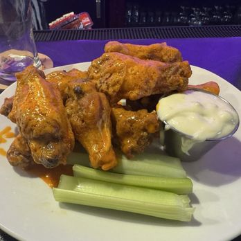 Buffalo Olde Brewery - Chicken wings 10 - Breweries Near Me - Buffalo, New York