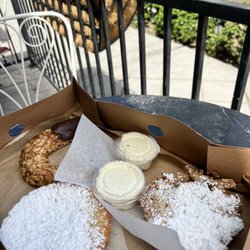 Il Sogno - Had to take some pastries with me.