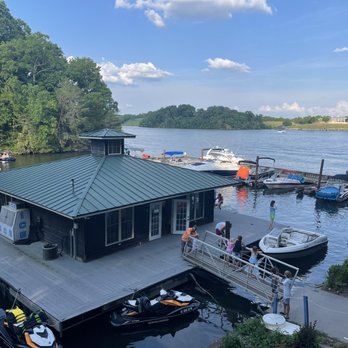 Cheers At Choto - Great view - Sports Bars Near Me - Knox County, Tennessee
